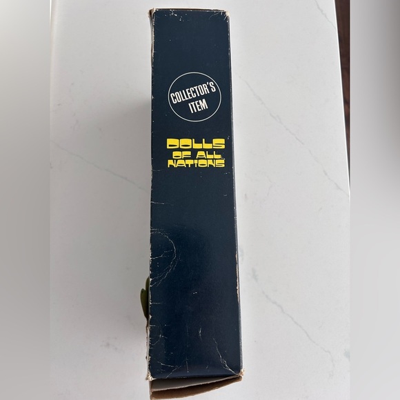 Vintage Dolls of All Nations Poland in original box. - Picture 3 of 11